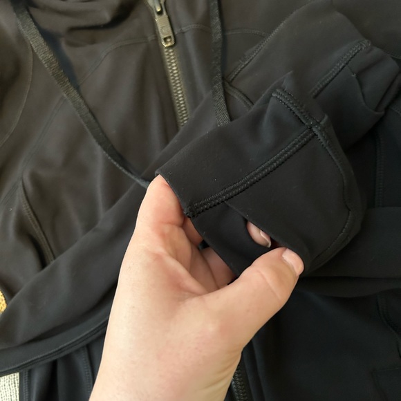 Lululemon hooded define jacket - Picture 2 of 6